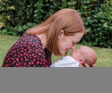 Tracey Russell Photography Falkirk Natural Newborn Family Photographer